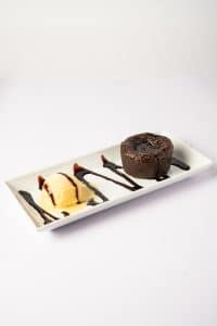 Coulant de chocolate con helado de vainilla